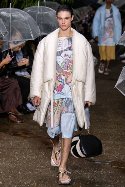Look 42